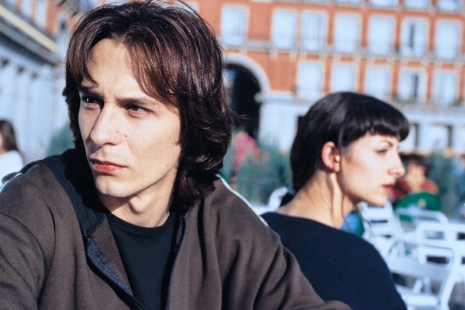 Otto (Fele Martínez) e  Ana (Najwa Nimri) no filme Os amantes do Círculo Polar (1998), de Julio Medem
