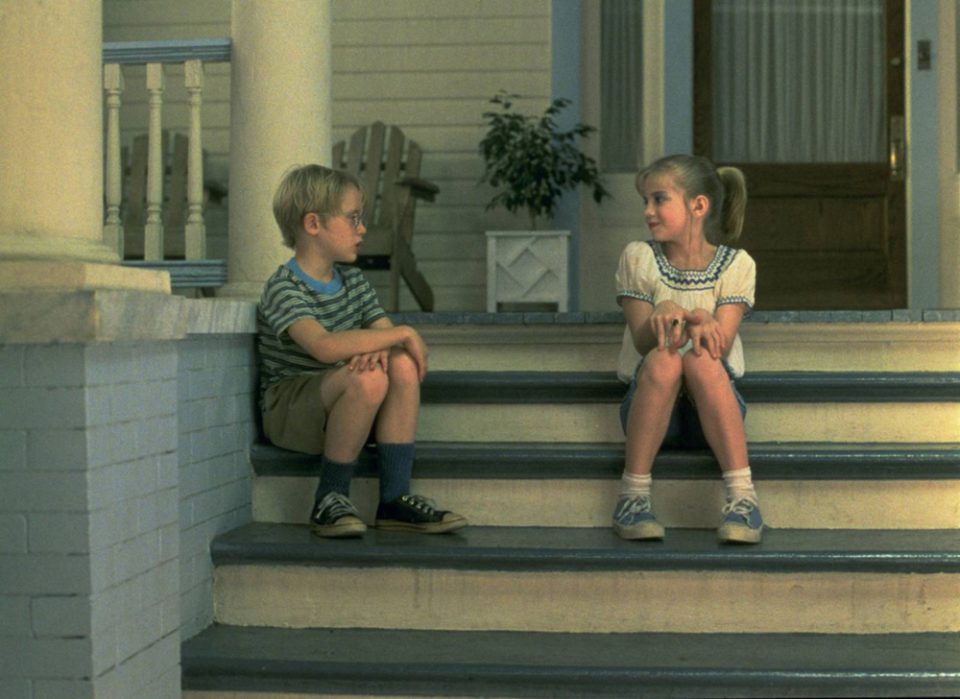 Thomas (Macaulay Culkin)  e Vada (Anna Chumsky)  em Meu primeiro amor (1991), de Howard Zieff