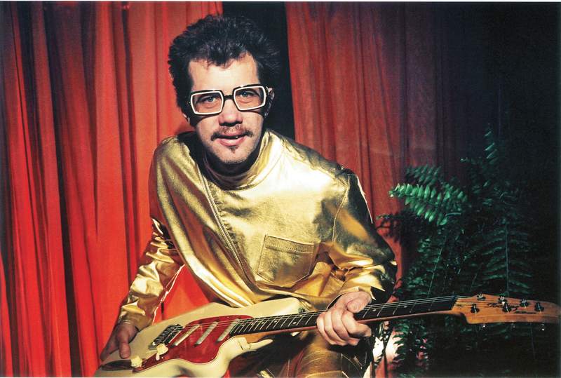 Sou feio segundo os padrões mas me acho lindo - Wander Wildner