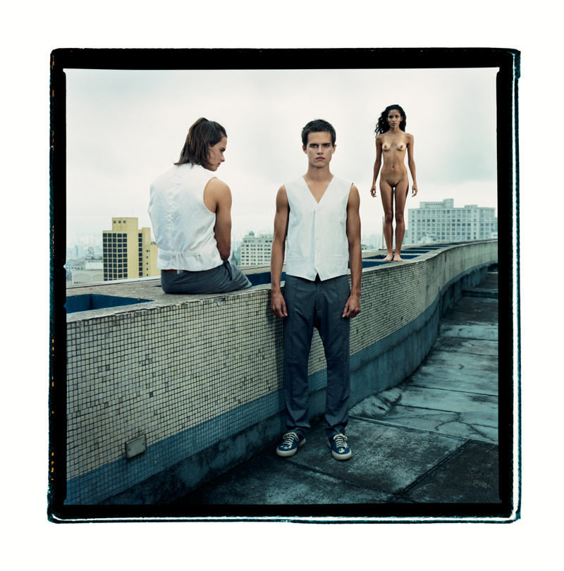 Santiago colete Ricci e Colella R$ 290 + calça Tua R$ 288  Nicolas colete Spirito Santo R$ 299 + calça Tua R$ 288 + tênis Superga R$ 299