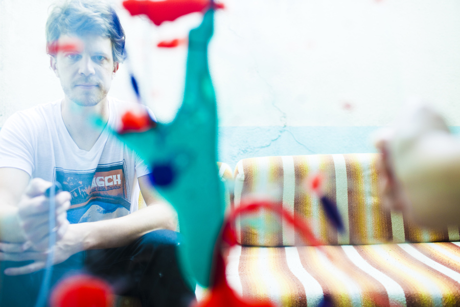 Claus Lehmann; camiseta NGCH R$ 110 + calça Globe R$ 279