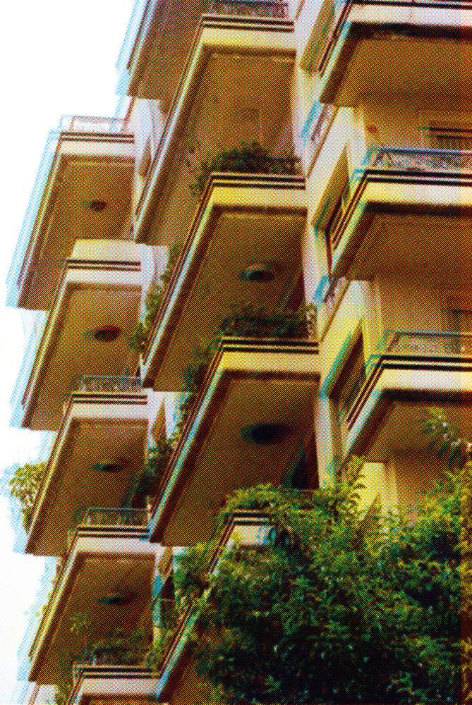 Símbolo de um modernismo menos sisudo, que misturava elementos nouveau e déco, o Cinderela, de João Artacho Jurado, é um dos edifícios dos anos 1950 mais cobiçados de São Paulo