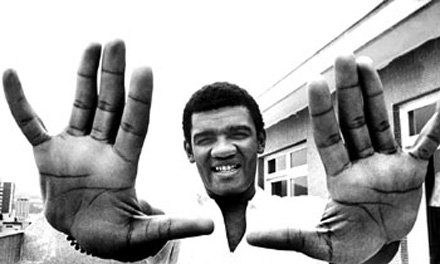 Cláudio Manoel explica Simonal