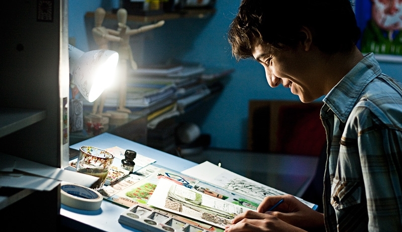 Detalhe de desenho feito pelo jovem cartunista