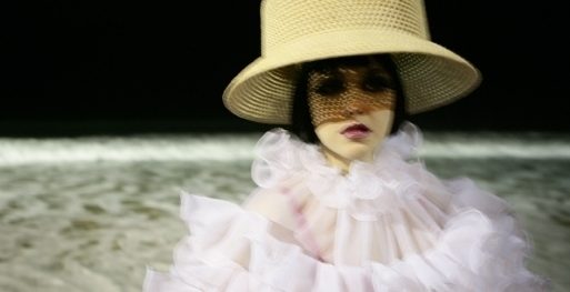 Karine Alexandrino: os tons da fênix