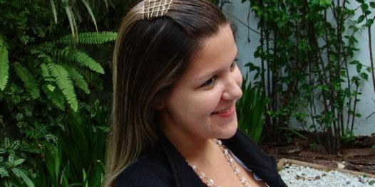 1 caixa de grampos, 6 penteados