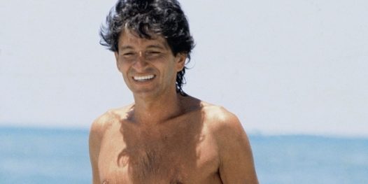 O autor com sua falada tanga de crochê no verão de 1980
