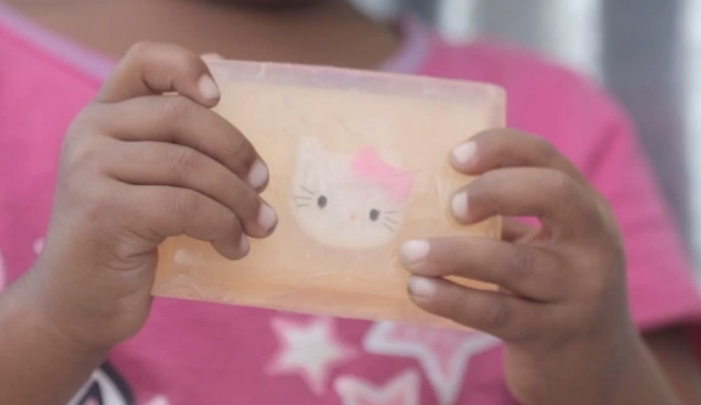 Obrigação transformada em brincadeira