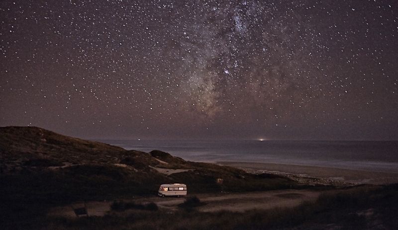 Um trailer no litoral