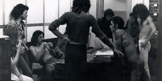 O baú do Secos & Molhados