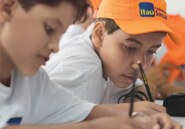 O mundo se transforma com a Educação e a Cultura