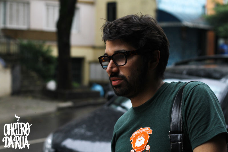 Bruno, num táxi em Manhattan