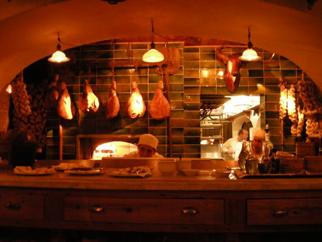 Gemma, no Bowery Hotel: peça o branzino e seja feliz!