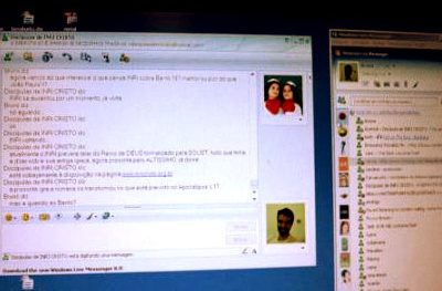 Conversa virtual com as discípulas de Inri Cristo