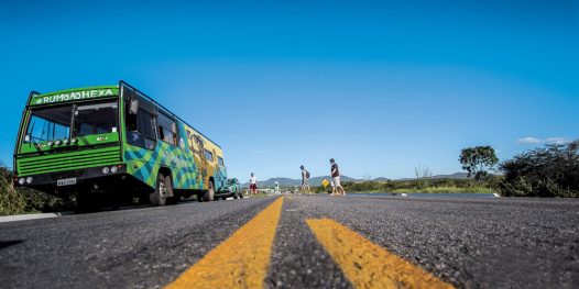 O ônibus que serviu de casa aos integrantes do #RumoAoHexa