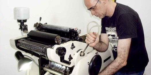 A aventura de Marcatti, lenda do quadrinho underground brasileiro, vira livro