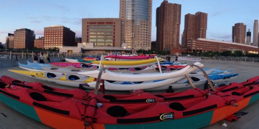 Equipe brasileira de canoa havaiana leva 1° lugar nos EUA