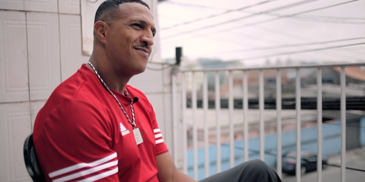 Mano Brown estrategista, armado e romântico