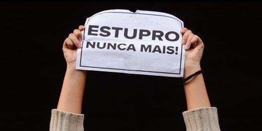 O que devo fazer em caso de violência sexual?