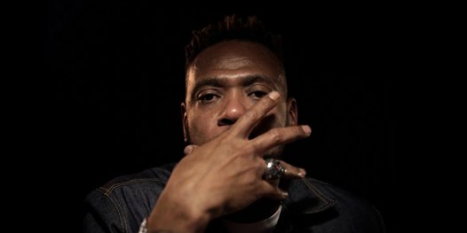 “A política brasileira é covarde”