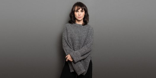 Débora Falabella: trabalhar para não pirar