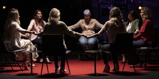 João de Deus: roteiristas falam sobre série Em Nome de Deus