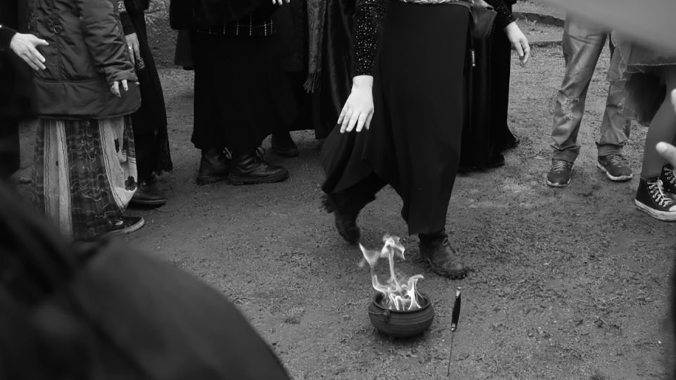 As Bruxas estão vivíssimas, por Camila Eiroa, La Reina / Foto Yan Phelippe