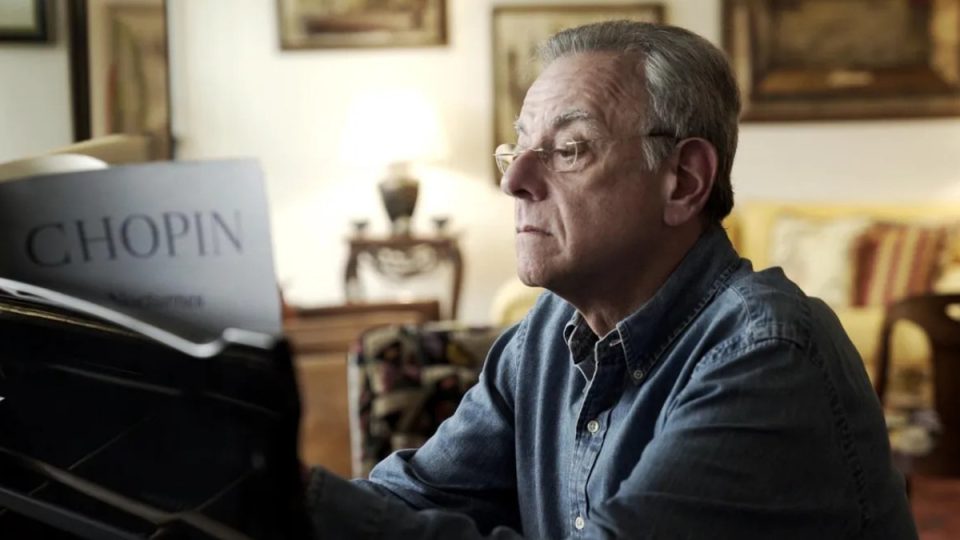 Com a missão de evitar a proliferação de armas químicas no mundo, José Maurício Bustani  negociou a eliminação desses arsenais no Iraque / Foto: Divulgação